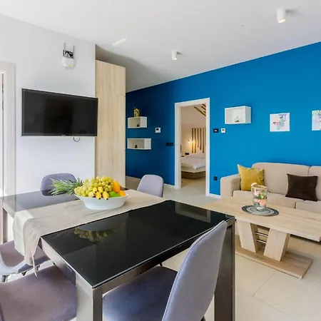 Dita A * Цриквеница